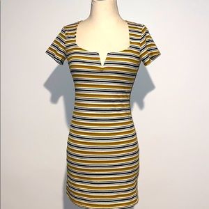 ❤️2 for $25 Striped dress Small NWT
